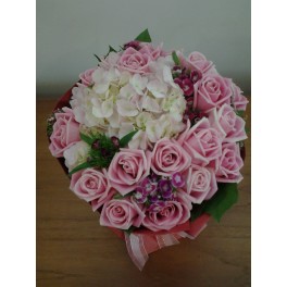 B15 Hydrangea * 20 Roses * China Pink Bouquet $1,020